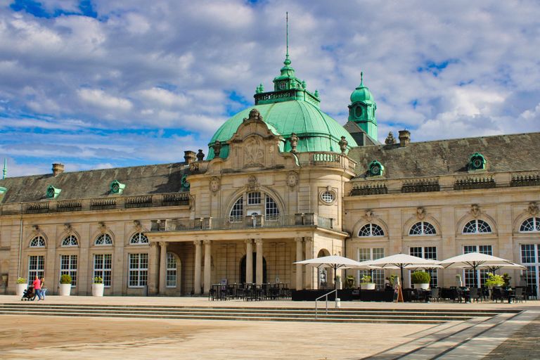 Kaiserpalais mit GOP Varieté